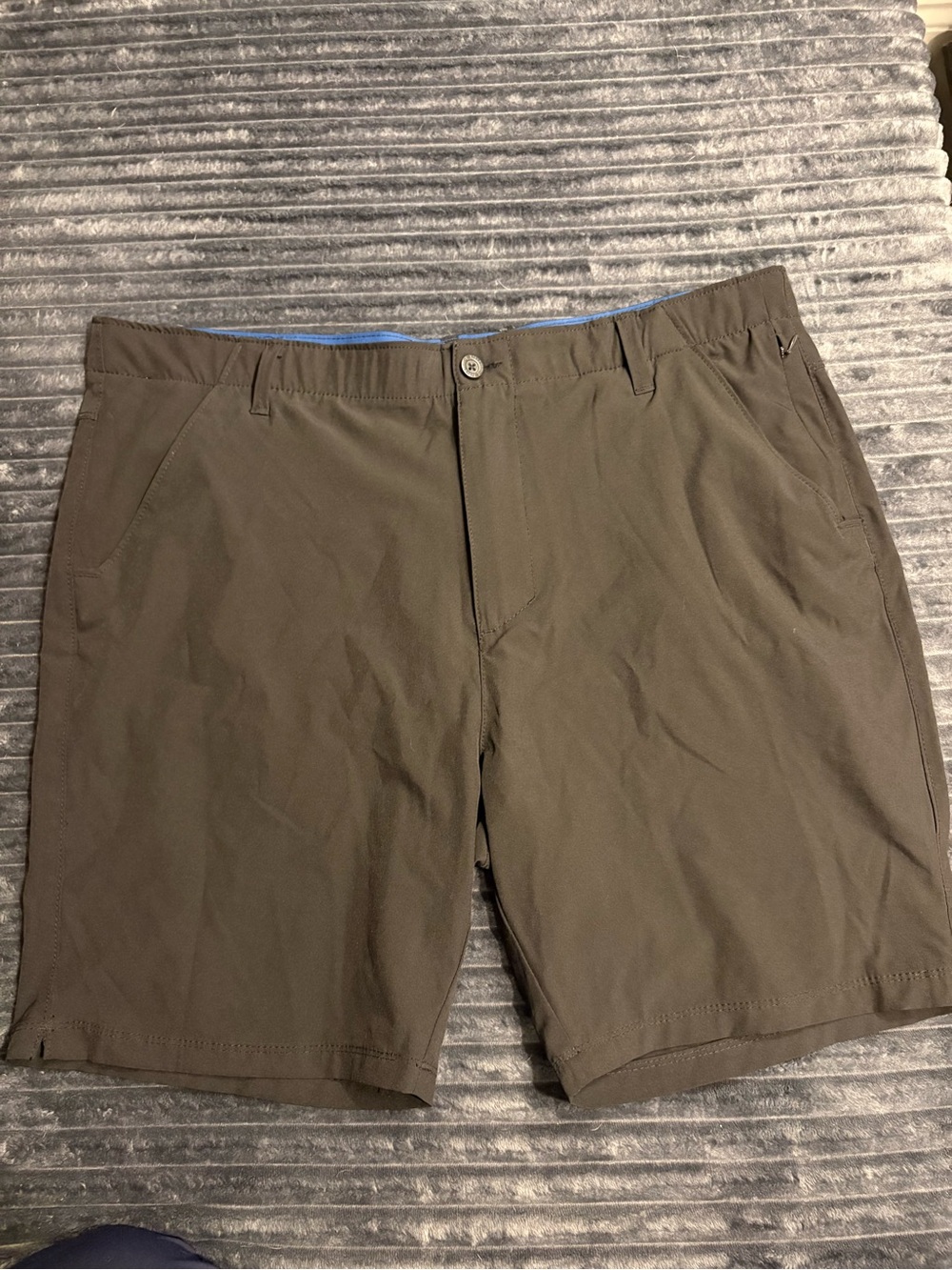 Men's Performance Shorts - Tan